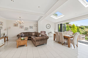 Kitchen/Dining/Family Room- click for photo gallery